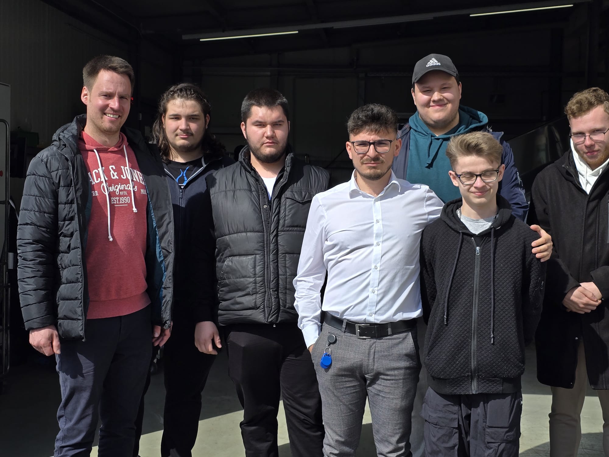 Fachschüler der Adolf Reichwein Schule Marburg bei Decoclean